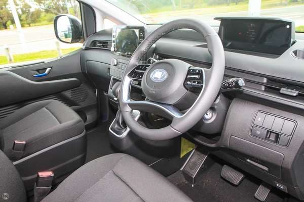 2021 Hyundai STARIA LOAD